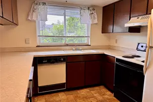 215 S 11th St, Shelton, WA 98584 - Photo 5