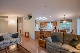 70 N Fairway Dr E, Hoodsport, WA 98548 - Photo 9