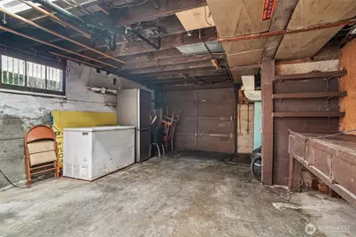 8555 30th Avenue NW, Seattle, WA 98117 - Photo 23
