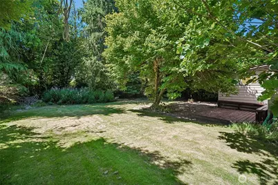 8555 30th Avenue NW, Seattle, WA 98117 - Photo 29