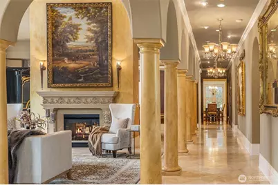 8638 NE 19th Place, Clyde Hill, WA 98004 - Photo 9