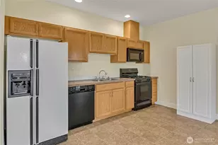 1216 S Brookside Terrace, Tacoma, WA 98465 - Photo 27
