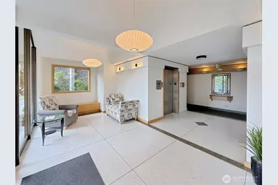 521 5th Avenue W #201, Seattle, WA 98119 - Photo 23
