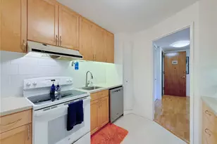 521 5th Ave W, Seattle, WA 98119 - Photo 15
