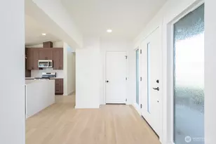 242 N Crestview Dr, Moses Lake, WA 98837 - Photo 11