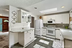 606 SW 302nd St, Federal Way, WA 98023 - Photo 9