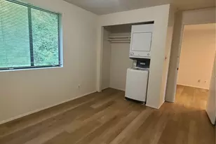 1518 NE 86th St, Seattle, WA 98115 - Photo 7