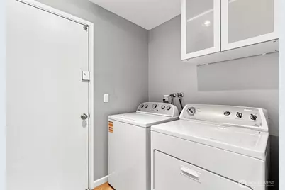 19320 134th Avenue SE, Renton, WA 98058 - Photo 17