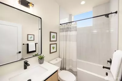 906 B 28th Avenue S, Seattle, WA 98144 - Photo 9