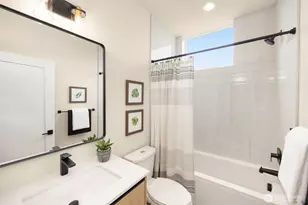 906 B 28th Ave S, Seattle, WA 98144 - Photo 9