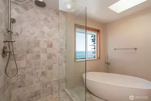 99 S Point Rd, Port Angeles, WA 98363 - Photo 23