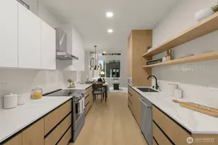 1127 C 10th Ave E, Seattle, WA 98102 - Photo 15