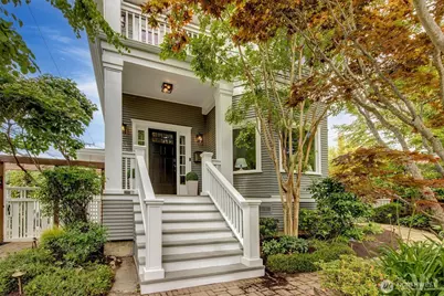 310 W Garfield Street, Seattle, WA 98119 - Photo 3