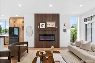 8512 15th Ave NE, Seattle, WA 98115 - Photo 11