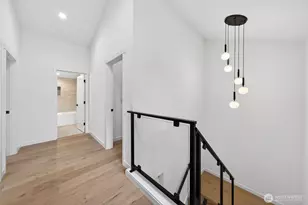 8512 15th Ave NE, Seattle, WA 98115 - Photo 17