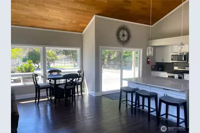 1101 Bellefield Park Lane #1103, Bellevue, WA 98004 - Photo 17