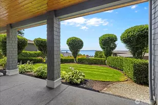 18608 Sound View Pl, Edmonds, WA 98020 - Photo 37