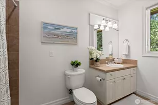 18608 Sound View Pl, Edmonds, WA 98020 - Photo 25
