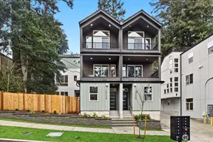 10750 Interlake Ave N, Seattle, WA 98133 - Photo 1