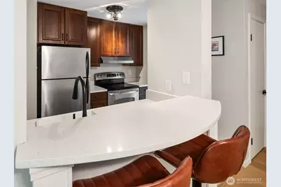 2244 13th Avenue W #313, Seattle, WA 98119 - Photo 9