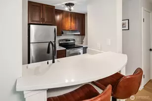 2244 13th Ave W, Seattle, WA 98119 - Photo 9