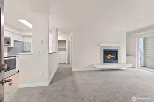 12303 Harbour Pointe Blvd, Mukilteo, WA 98275 - Photo 3