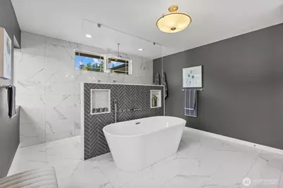 9528 28th Avenue NW, Seattle, WA 98117 - Photo 17