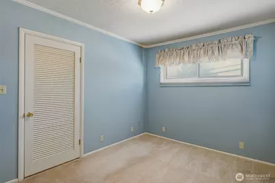3242 36th Avenue W, Seattle, WA 98199 - Photo 27