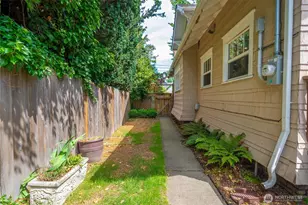 518 W Pioneer, Puyallup, WA 98371 - Photo 33