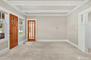 518 W Pioneer, Puyallup, WA 98371 - Photo 7