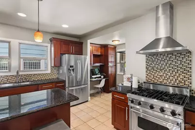 1506 17th Avenue E, Seattle, WA 98112 - Photo 9