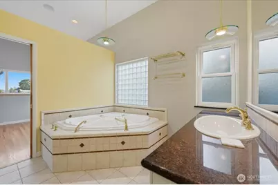3741 33rd Avenue SW, Seattle, WA 98126 - Photo 25
