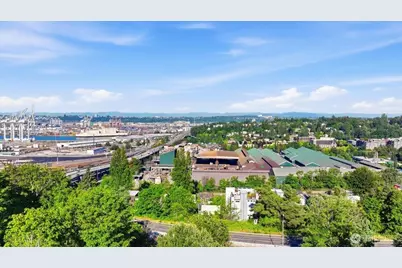 3741 33rd Avenue SW, Seattle, WA 98126 - Photo 5