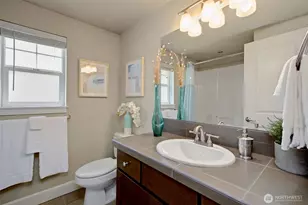 2707 SW Sylvan Heights Dr, Seattle, WA 98106 - Photo 25