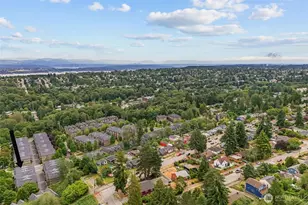 2707 SW Sylvan Heights Dr, Seattle, WA 98106 - Photo 37