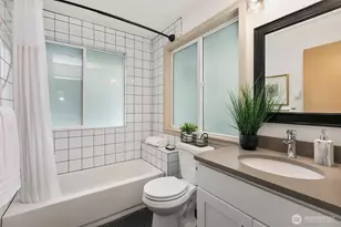 2302 S Spokane St, Seattle, WA 98144 - Photo 11