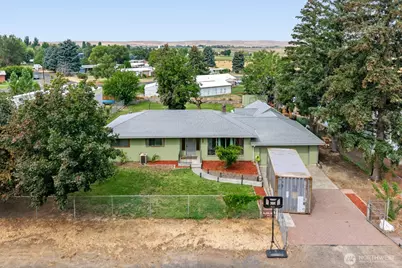 156 Warden Avenue NW, Soap Lake, WA 98851 - Photo 3