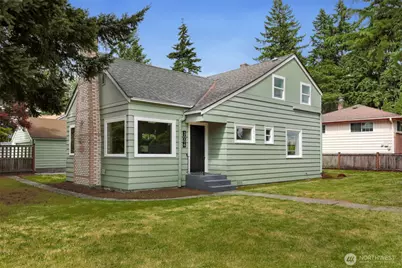 3006 NE 133rd Street, Seattle, WA 98125 - Photo 1