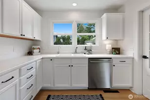 3006 NE 133rd St, Seattle, WA 98125 - Photo 15
