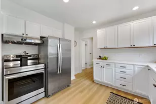 3006 NE 133rd St, Seattle, WA 98125 - Photo 17