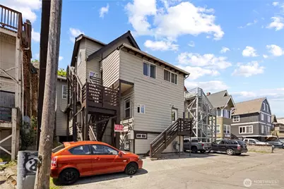 4714 17th Avenue NE, Seattle, WA 98105 - Photo 3