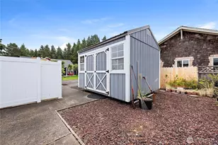 1611 Ocean Beach Blvd, Long Beach, WA 98631 - Photo 29
