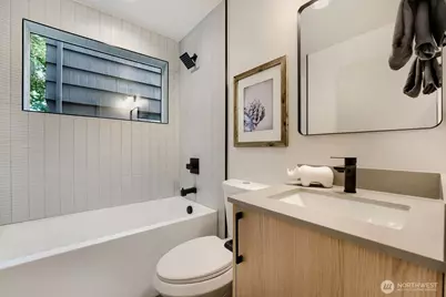 2626 58th Avenue SW #B, Seattle, WA 98116 - Photo 19