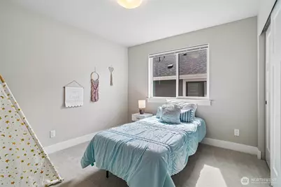 19395 139th Place SE, Renton, WA 98058 - Photo 23