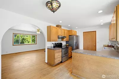 404 60th St SE, Everett, WA 98203 - Photo 9