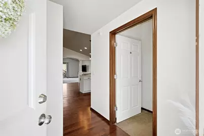 934 Dallas Street, Mount Vernon, WA 98274 - Photo 5