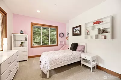 18603 E Spring Lake Drive SE, Renton, WA 98058 - Photo 19