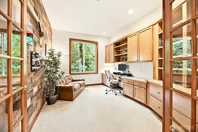 18603 E Spring Lake Drive SE, Renton, WA 98058 - Photo 5