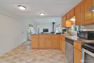 13320 Hwy 99, Everett, WA 98204 - Photo 7