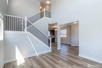 15418 208th Avenue Ct E, Bonney Lake, WA 98391 - Photo 9